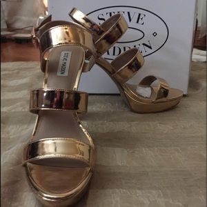 Steve Madden rose gold crush heels sz 10